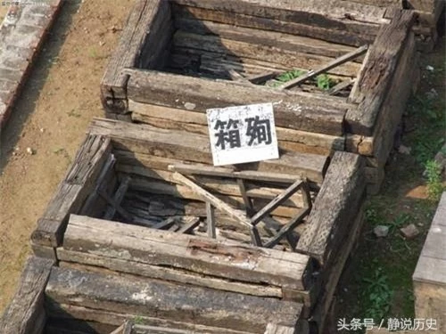 Phát hiện rợn người dưới mảnh đất ngàn năm không mọc nổi một ngọn cỏ chấn động giới khảo cổ học Trung Quốc - Ảnh 3.