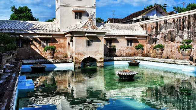 Những cung điện cổ xưa đẹp nhất Indonesia