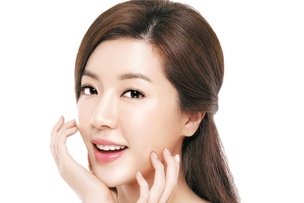 'Bỏ túi' bí kíp để có làn da sáng đẹp vào ngày hè