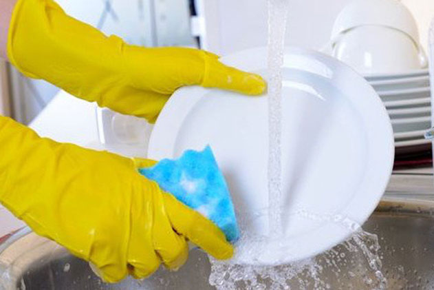 8 hành động trong quá trình rửa bát đũa làm tăng gấp đôi lượng vi khuẩn, khi ăn tất cả sẽ nằm gọn trong bụng gia đình bạn