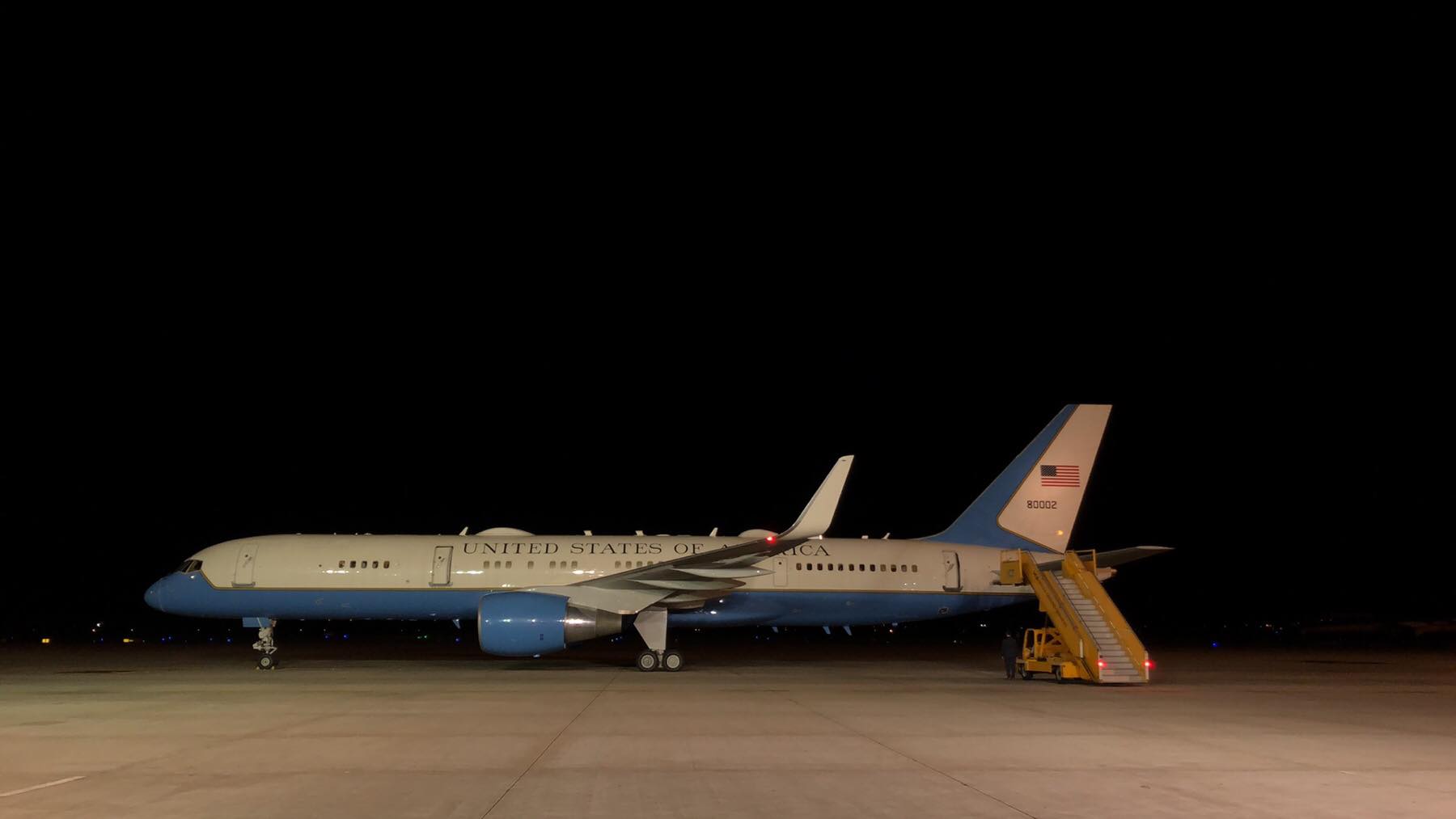 Phó Tổng thống Mỹ đến Hà Nội, bắt đầu chuyến thăm Việt Nam