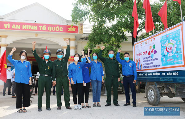 Công ty TNHH Điện Nghi Sơn 2 tuyên truyền, vận động nhân dân trong công tác chống dịch COVID-19.