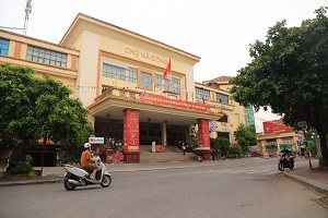 Tạm thời phong tỏa chợ Hà Đông 3 ngày