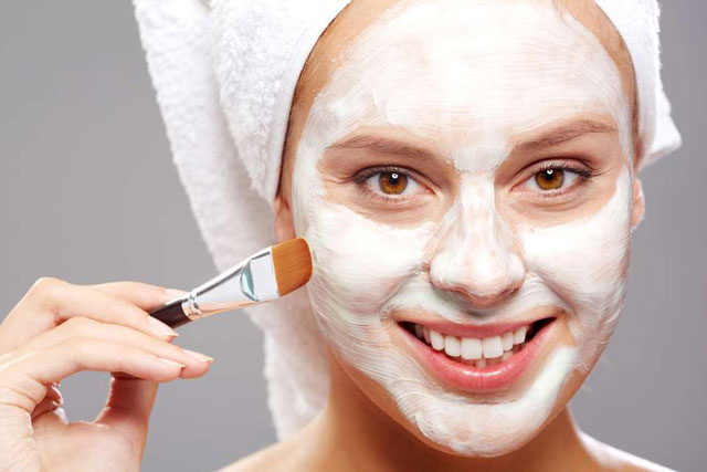 Dưỡng da trắng sáng, ngăn ngừa mụn hiệu quả từ mặt nạ sữa chua