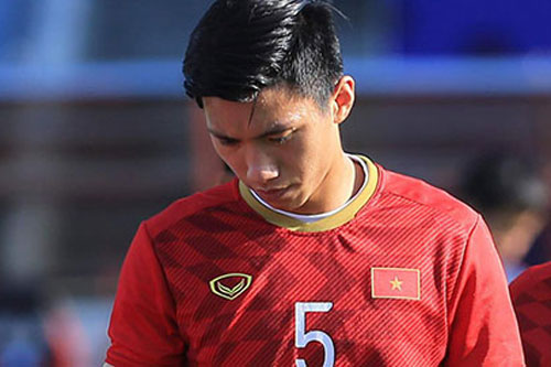 Báo động đỏ chấn thương của Đoàn Văn Hậu