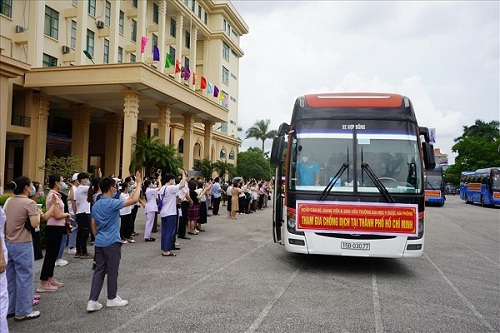 Hơn 200 cán bộ, sinh viên trường Đại học Y Dược Hải Phòng tình nguyện vào chống dịch tại TP Hồ Chí Minh