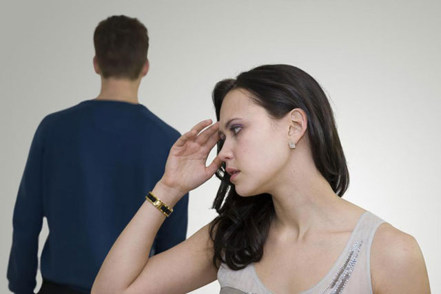 Muốn chia tay vì chồng thiên vị con riêng