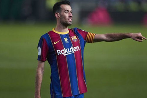 Thêm Busquets giảm và hoãn lương, Barca có thể đăng ký Aguero thi đấu