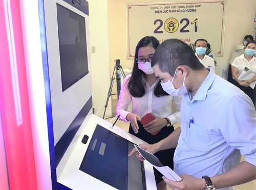 Điện lực Thừa Thiên Huế kết nối khách hàng qua giải pháp Quầy giao dịch số