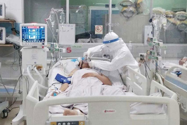 Sáng 27/8: Gần 5.200 ca COVID-19 nặng đang điều trị; Hôm nay đưa thuốc Molnupiravir vào điều trị F0 trong cộng đồng