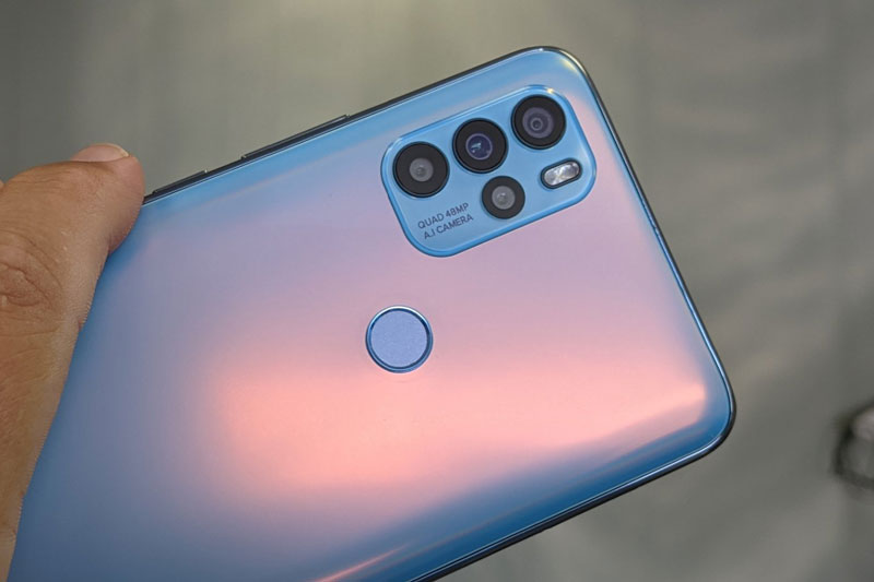 Trên tay smartphone pin 5.000 mAh, sạc 30W, RAM 6 GB, giá rẻ bất ngờ