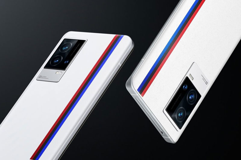 Smartphone chip S888, RAM 12 GB, sạc 120W, màn hình 120Hz, giá ‘mềm’