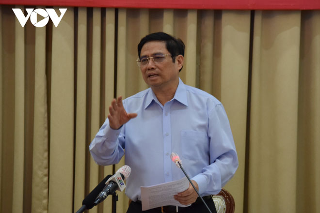 Thủ tướng: TP Hồ Chí Minh phải giảm tử vong, tổ chức xét nghiệm thần tốc
