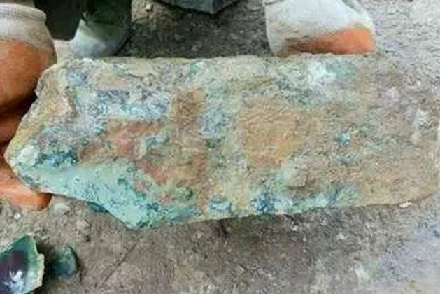 Tìm được một tảng đá cẩm thạch, lão nông hí hửng đem đi thẩm định: Nào ngờ chuyên gia nói một câu khiến ông bật khóc tức tưởi!