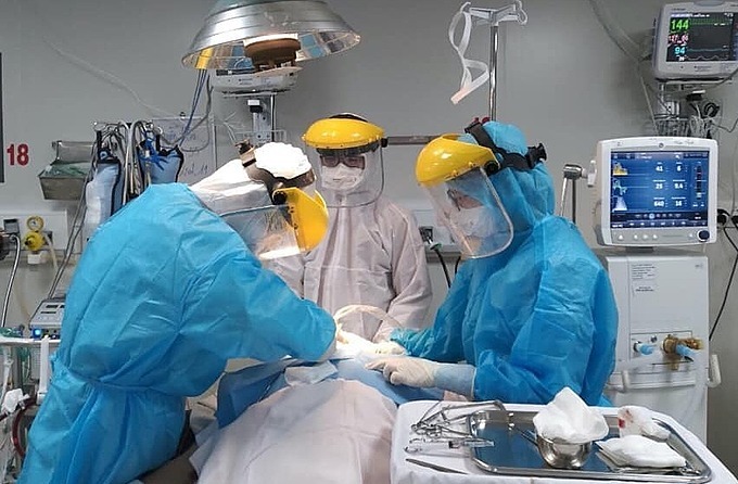 Sáng 28/8: Có 198.614 bệnh nhân COVID-19 khỏi; 985 ca đang thở máy và ECMO