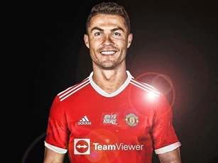 Man Utd tốn gần 70 triệu bảng để "tái hôn" với Ronaldo