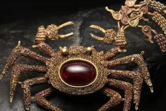 Kiên quyết bán nhà để mua "con cua" ngoài chợ, cô gái được chuyên gia khen ngợi hết lời: Bạn quả thực là có tầm nhìn!