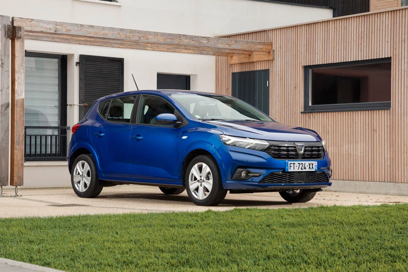 1. Dacia Sandero (doanh số: 20.446 chiếc).