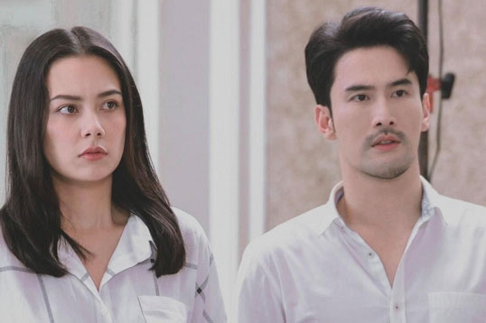 Mẹ chồng làm một mâm cơm thịnh soạn rồi đủng đỉnh tuyên bố tin chấn động khiến vợ chồng tôi tái mặt nhìn nhau