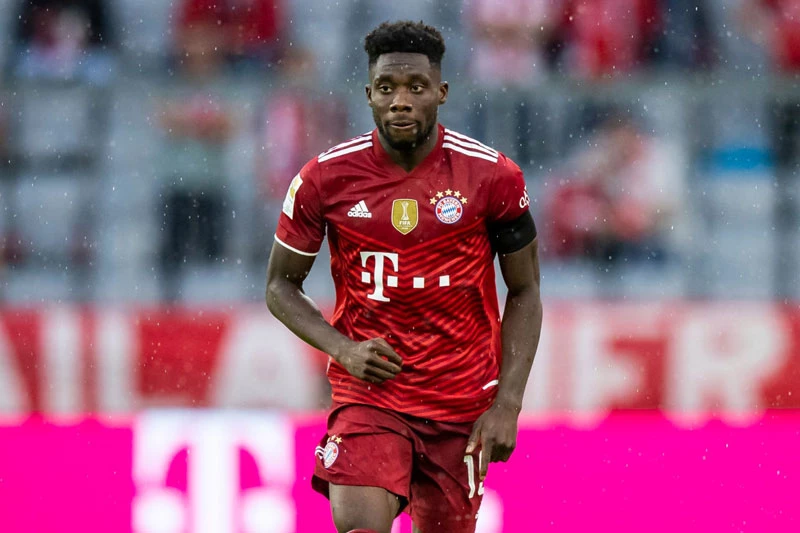 2. Alphonso Davies (Bayern Munich, 20 tuổi, định giá chuyển nhượng: 70 triệu euro).