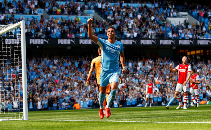 Điểm nhấn Man City 5-0 Arsenal: Có Torres, Guardiola không cần Ronaldo 