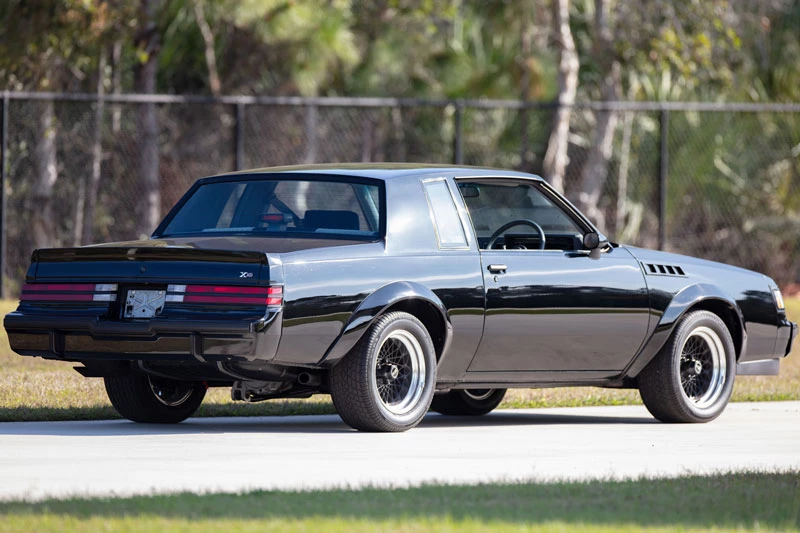 6. Buick Regal GNX.