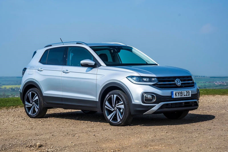 7. Volkswagen T-Cross (doanh số: 14.170 chiếc).