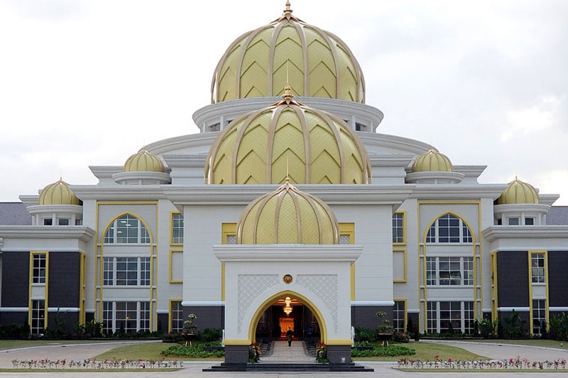 Top 10 cung điện lộng lẫy bậc nhất thế giới