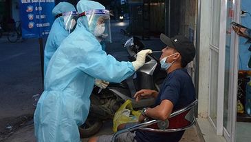 Thanh Hóa: Chủ tịch xã Thiệu Chính bị tạm đình chỉ công tác do lơ là chống dịch