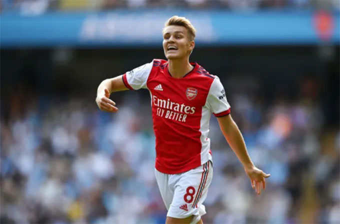 HLV Arteta mắc 4 sai lầm khiến Arsenal thảm bại trước Man City