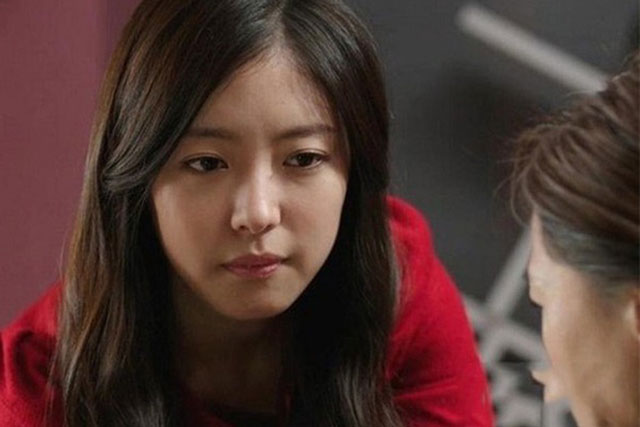 Mẹ đi viện, con gái lo tiền chạy chữa nhưng sau khi ra viện, 1 câu nói của mẹ khiến cô không giữ được bình tĩnh