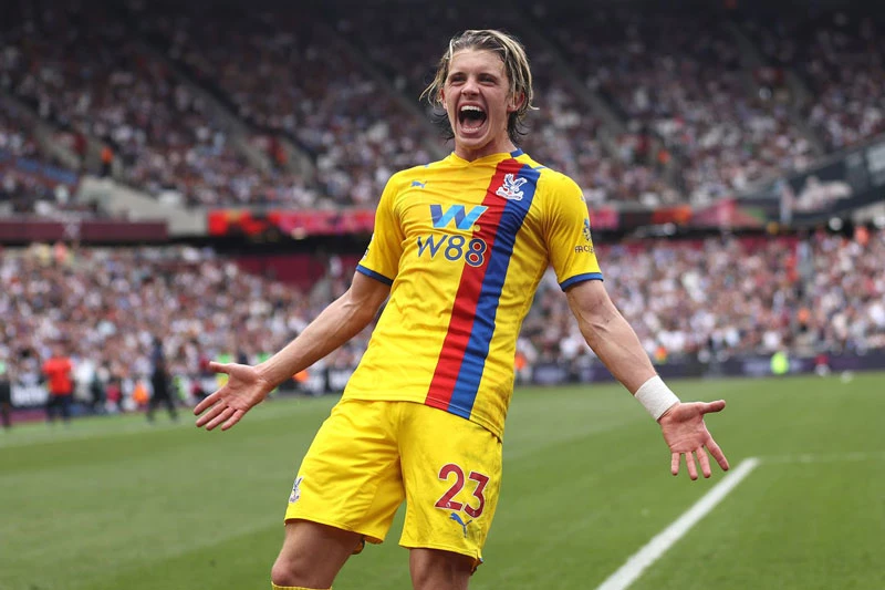 Tiền vệ phải: Conor Gallagher (Crystal Palace).
