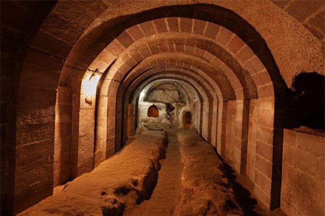Những thành phố ấn tượng dưới lòng đất