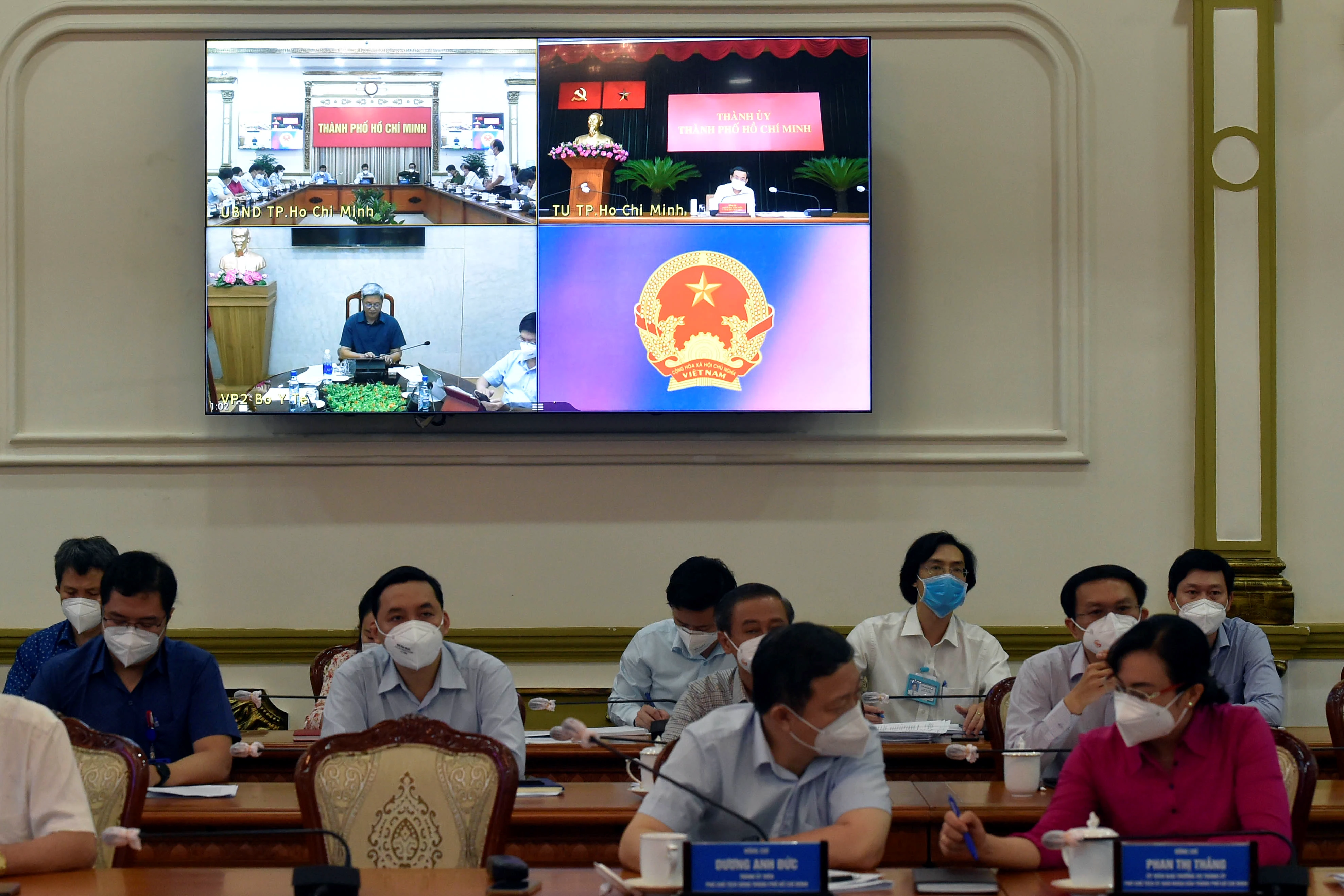 TP Hồ Chí Minh đề nghị tăng thêm đội ngũ nhân viên siêu thị, shipper trên nguyên tắc kiểm soát chặt chẽ, bảo đảm an toàn. Ảnh: VGP/Đình Nam