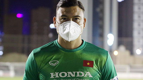 Văn Lâm: ‘HLV Park Hang Seo sẽ quyết định ai bắt chính”