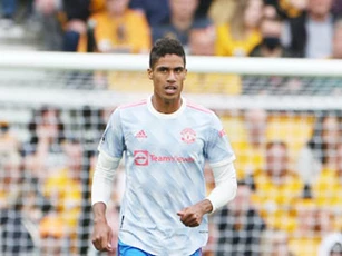 Varane kiến tạo ngay lần đầu đá chính cho Man United