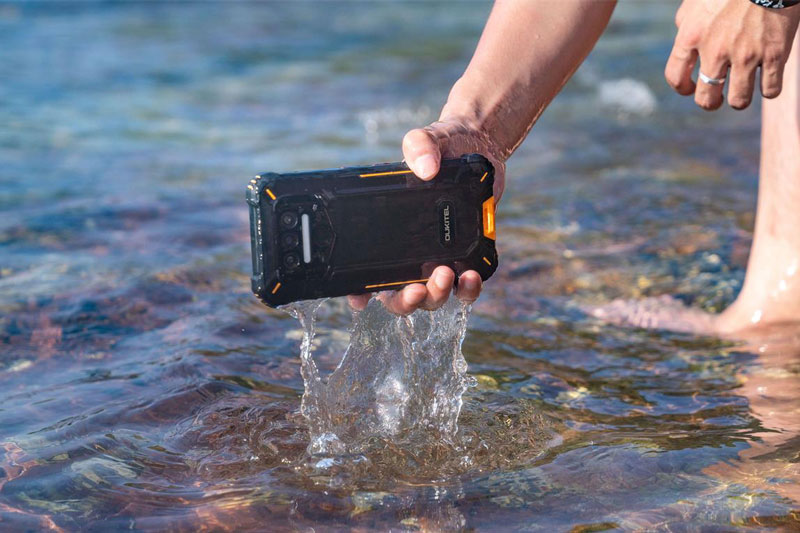 Smartphone ‘nồi đồng cối đá’, RAM 6 GB, pin 8.000 mAh, giá 4,56 triệu đồng