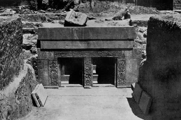 Lăng mộ được dựng từ 280 khối đá, cảnh tượng bên trong khiến đội khảo cổ kinh ngạc