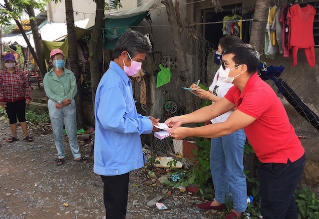 TP Hồ Chí Minh: Bổ sung hơn 7.200 tỷ đồng hỗ trợ cho người khó khăn do dịch bệnh