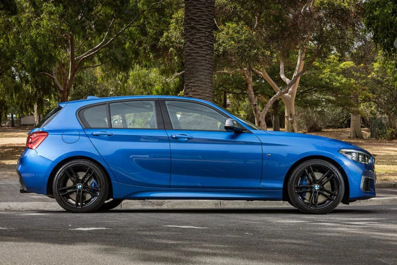 6. BMW M140i.