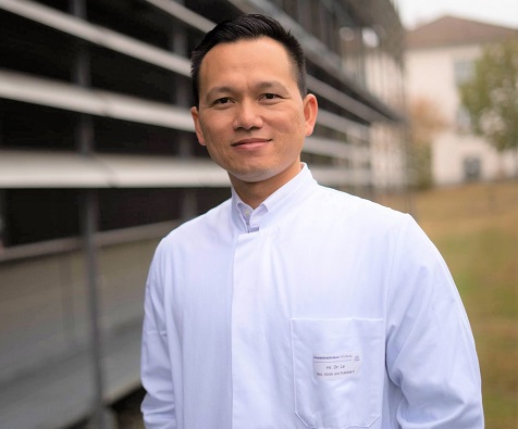 Tiến sĩ Lê Đức Dũng: Đức và châu Âu tổ chức tiêm vaccine phòng COVID-19 khác Việt Nam như thế nào?