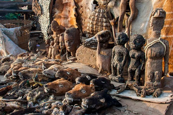 Bạn có dám đến khu chợ bùa ngải lớn nhất trên thế giới?