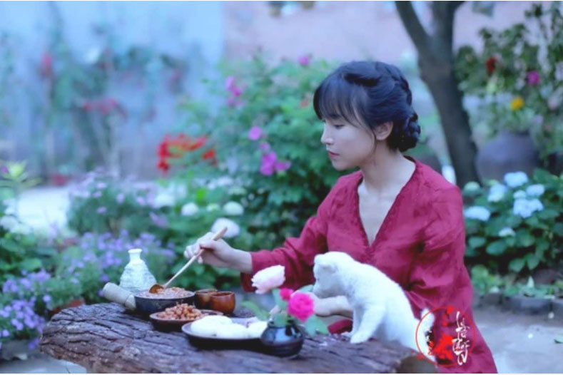 Lục lại kênh YouTube mới thấy Lý Tử Thất từng có lần “mất tích” 2 tháng khiến netizen xôn xao, nghe lý do ai cũng cảm động