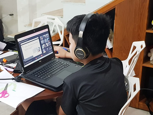 Học sinh Đà Nẵng đang ở tại các đia phương khác có thể học trực tuyến theo kế hoạch của trường mình