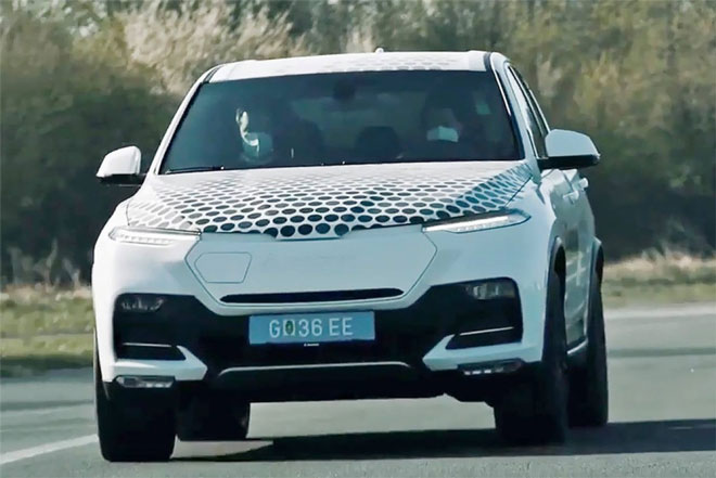 Lộ hình ảnh xe điện có ngoại hình giống VinFast Lux SA2.0 chạy thử nghiệm