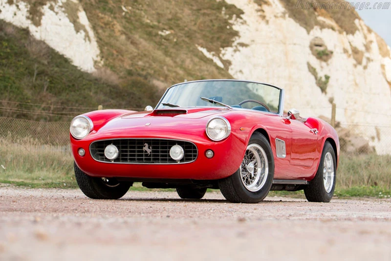 5. Ferrari 250 GT SWB California Spyder (giá: 15.000.000 USD).