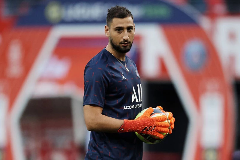 6. Gianluigi Donnarumma (AC Milan đến PSG, chuyển nhượng tự do).