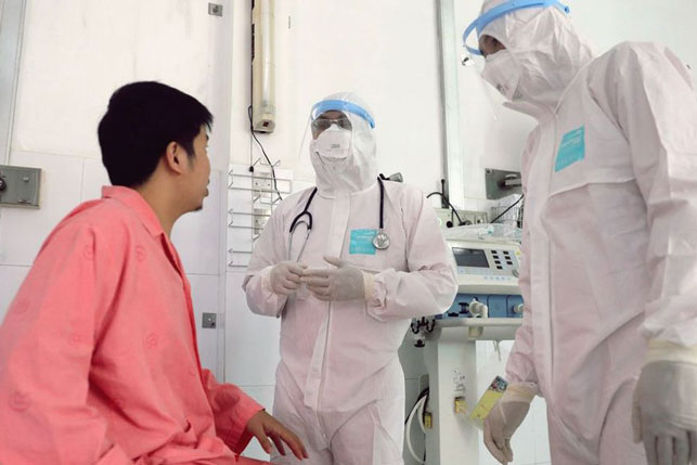 Người mắc COVID-19 sau khi khỏi bệnh cần chú ý những gì?