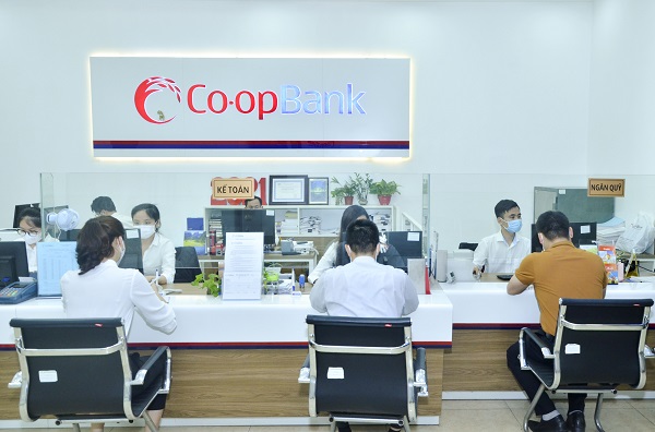 Co-opBank hỗ trợ Quỹ Tín dụng nhân dân, khách hàng và doanh nghiệp vượt khó
