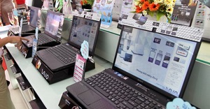 Máy tính bảng, laptop “cháy hàng” trước năm học mới